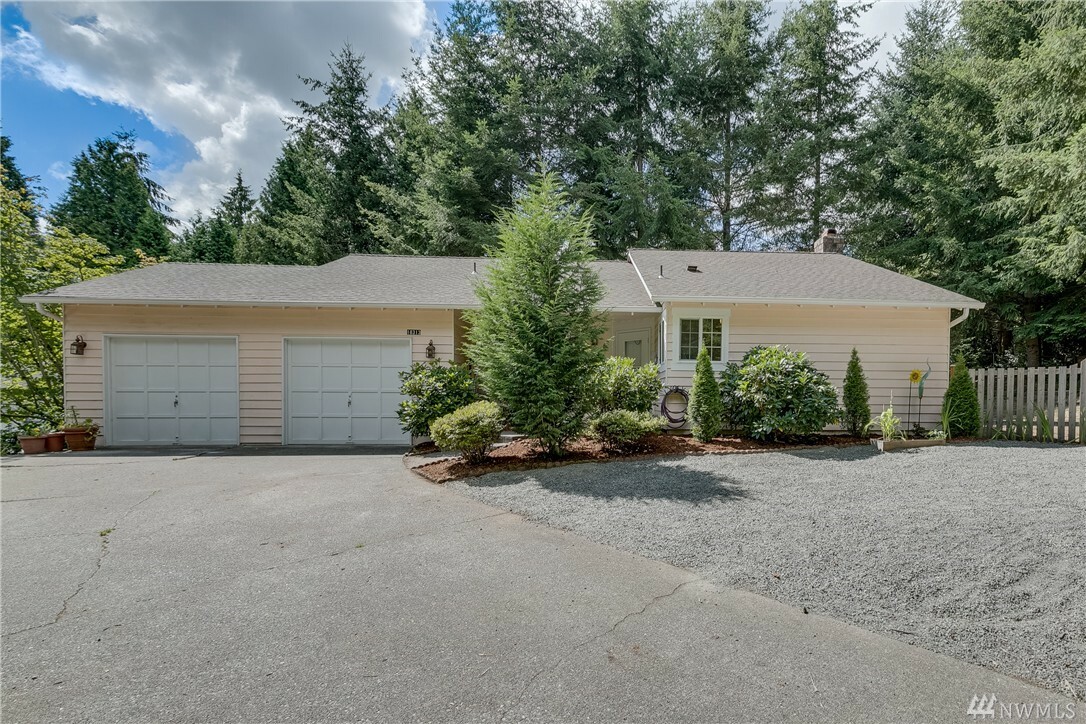 Property Photo:  18313 146th Ave NE  WA 98072 