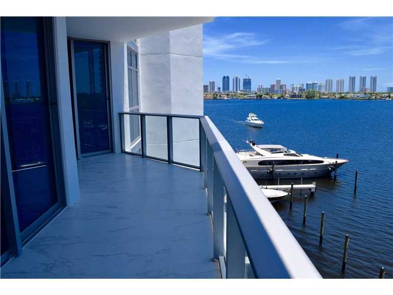 Property Photo:  17301 Biscayne Blvd 505  FL 33180 