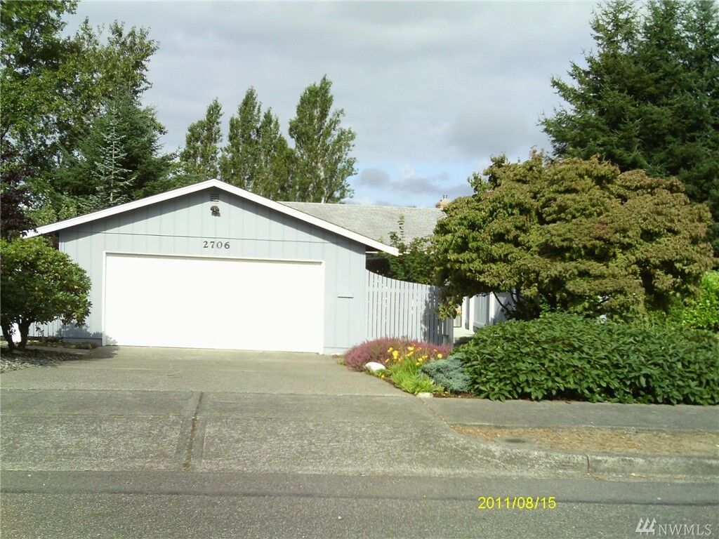 Property Photo:  2706 N Bristol St  WA 98407 