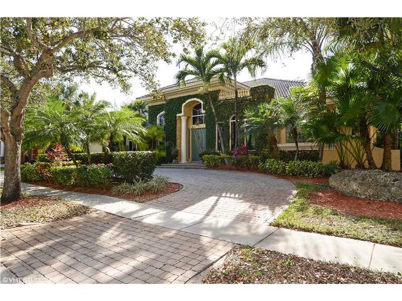 Property Photo:  5653 Oakmont Ave  FL 33312 