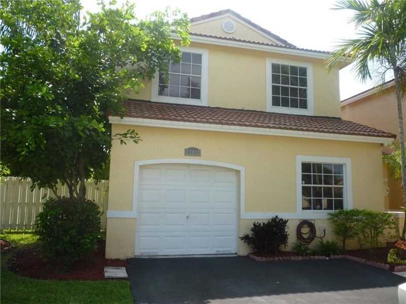 Property Photo:  17812 SW 11th St 17812  FL 33029 