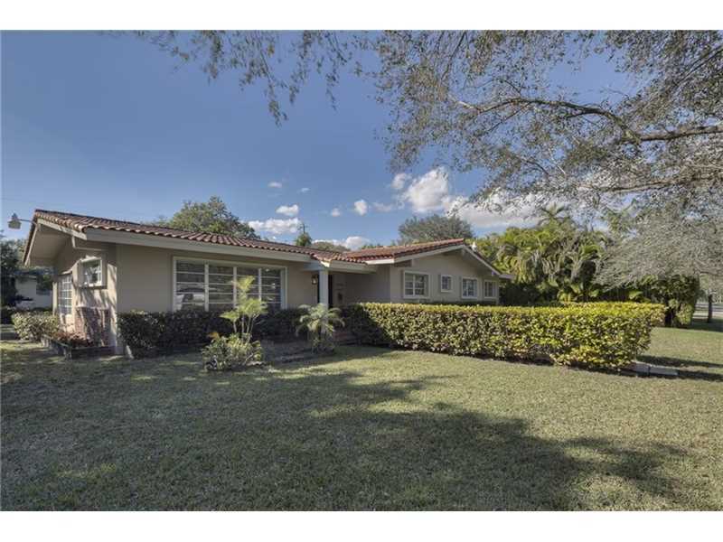 Property Photo: 4810 San Amaro Dr FL 33146