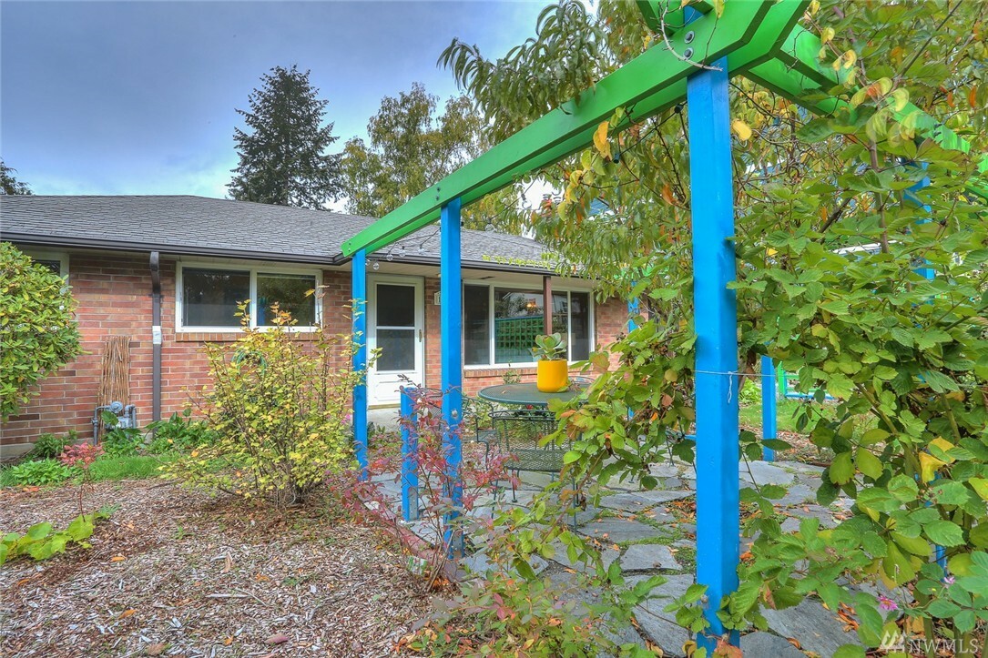 Property Photo:  1000 NW 120th St  WA 98177 