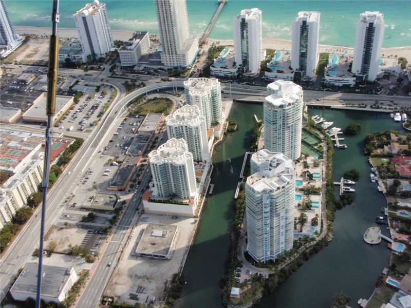 Property Photo: 16400 Collins Ave FL 33160