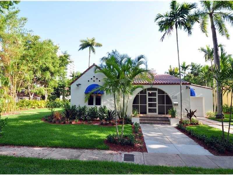 Property Photo: 410 Minorca Av FL 33134