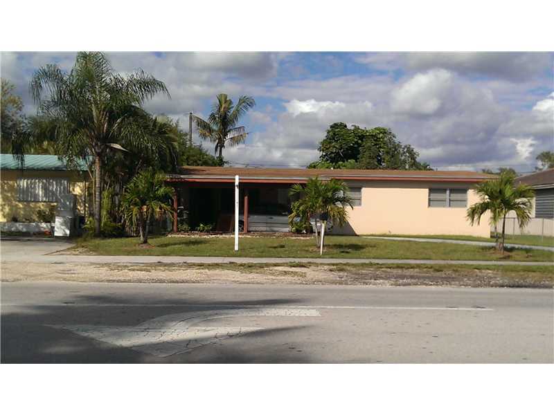 Property Photo:  855 NW 8 St  FL 33030 