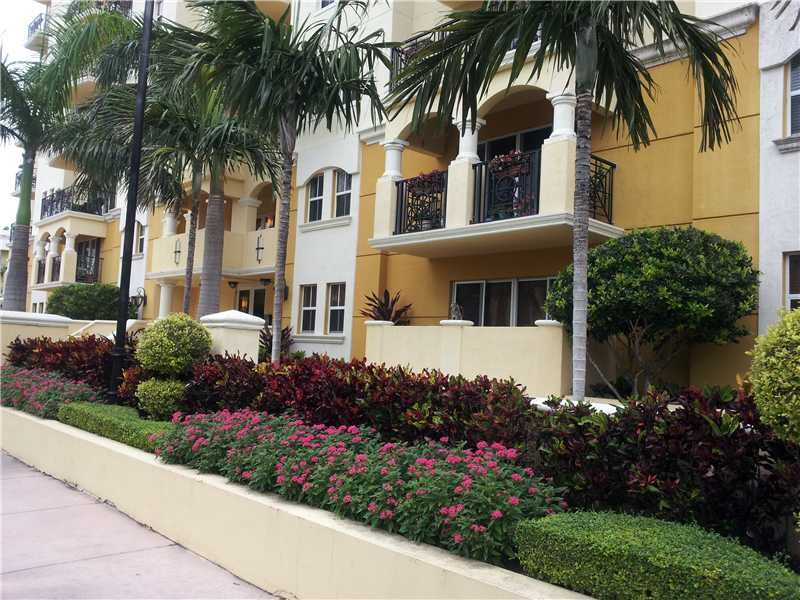 Property Photo:  101 Sidonia Av 301  FL 33134 