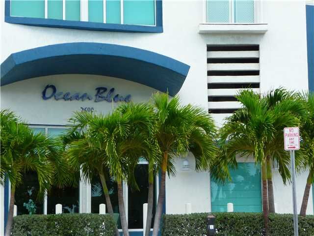 Property Photo:  7600 Collins Av 704  FL 33141 