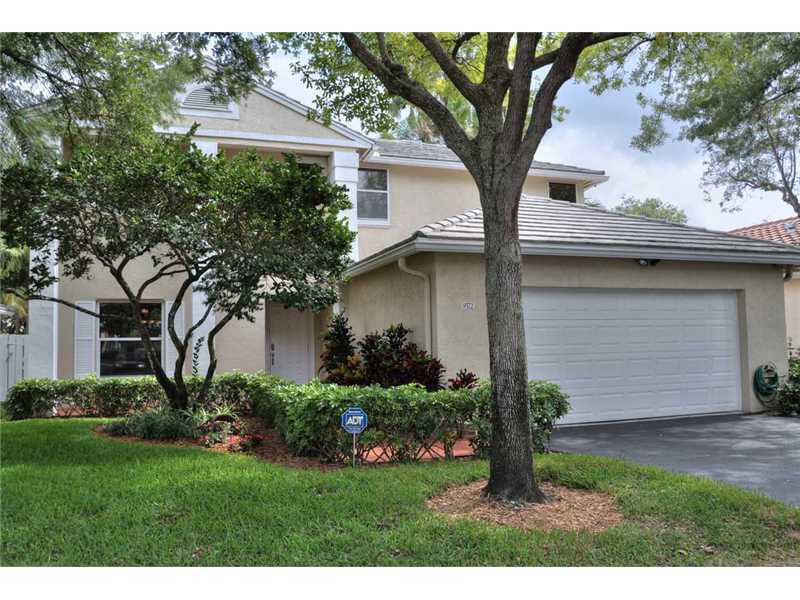 Property Photo:  9572 NW 9 Ct  FL 33324 