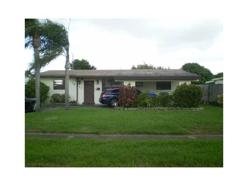 Property Photo:  7611 Hood St  FL 33024 