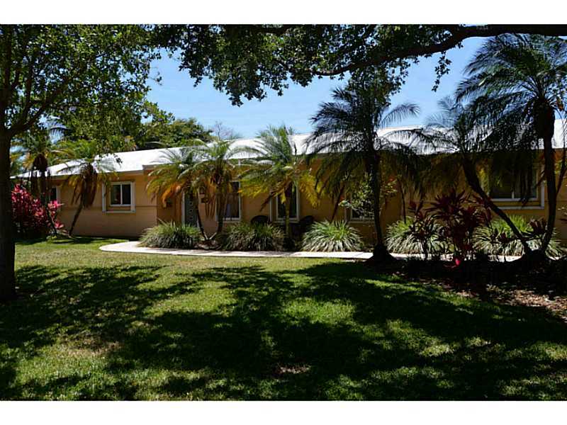 Property Photo: 15400 SW 81 Av FL 33157