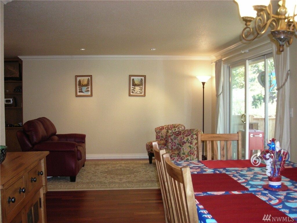 Property Photo: 3903 Apache Dr WA 98273