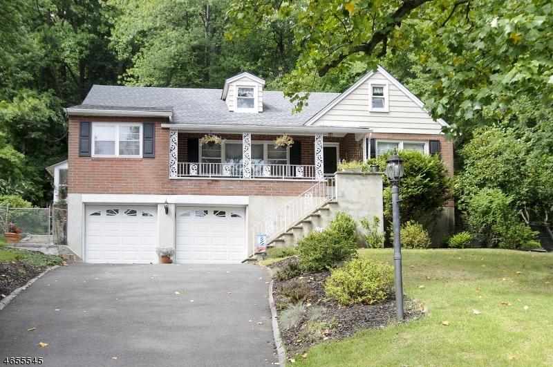 Property Photo:  115 Hillside Dr  NJ 07508 