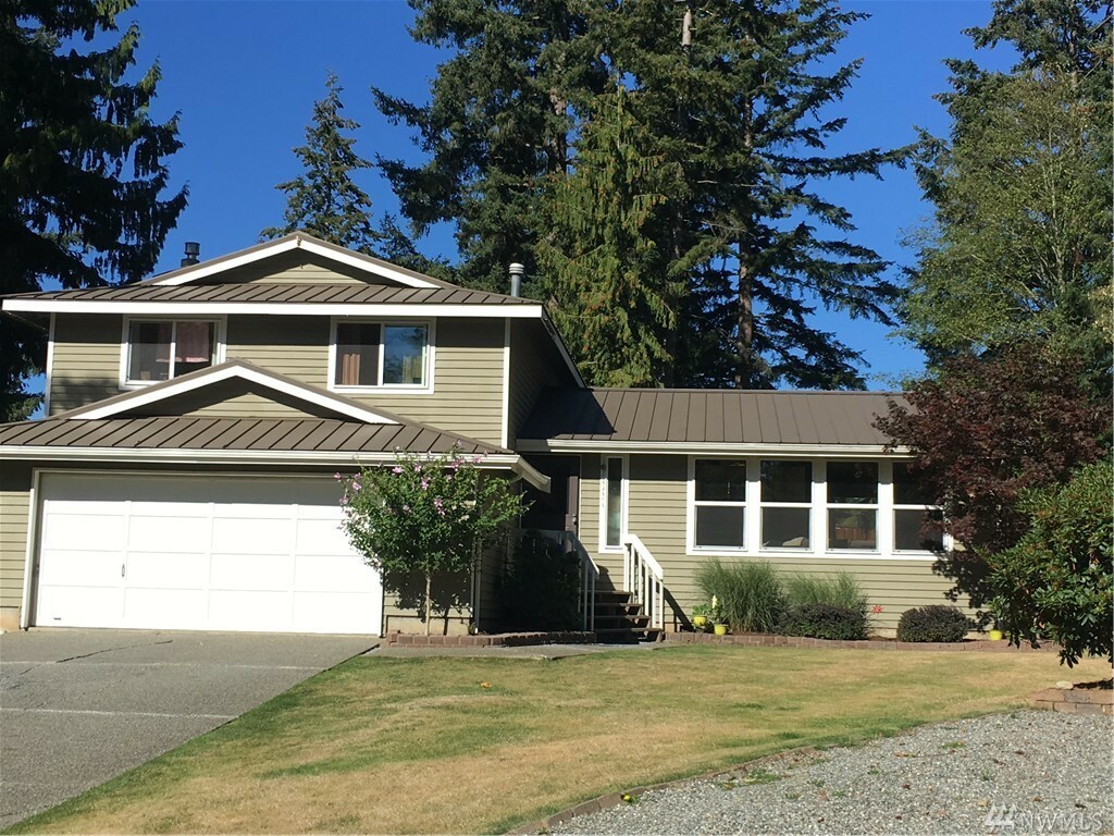 Property Photo:  1310 Sommerset Ct  WA 98226 