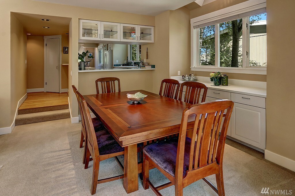 Property Photo: 1523 E Calhoun St WA 98112