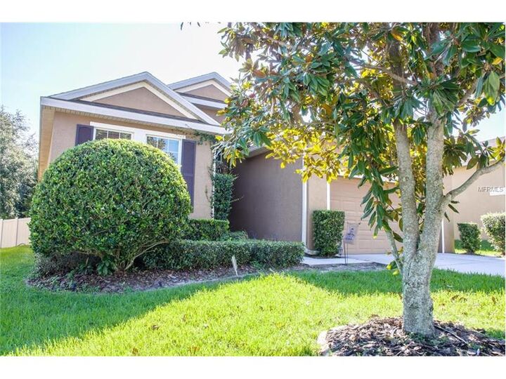 Property Photo: 1314 Plumgrass Circle FL 34761
