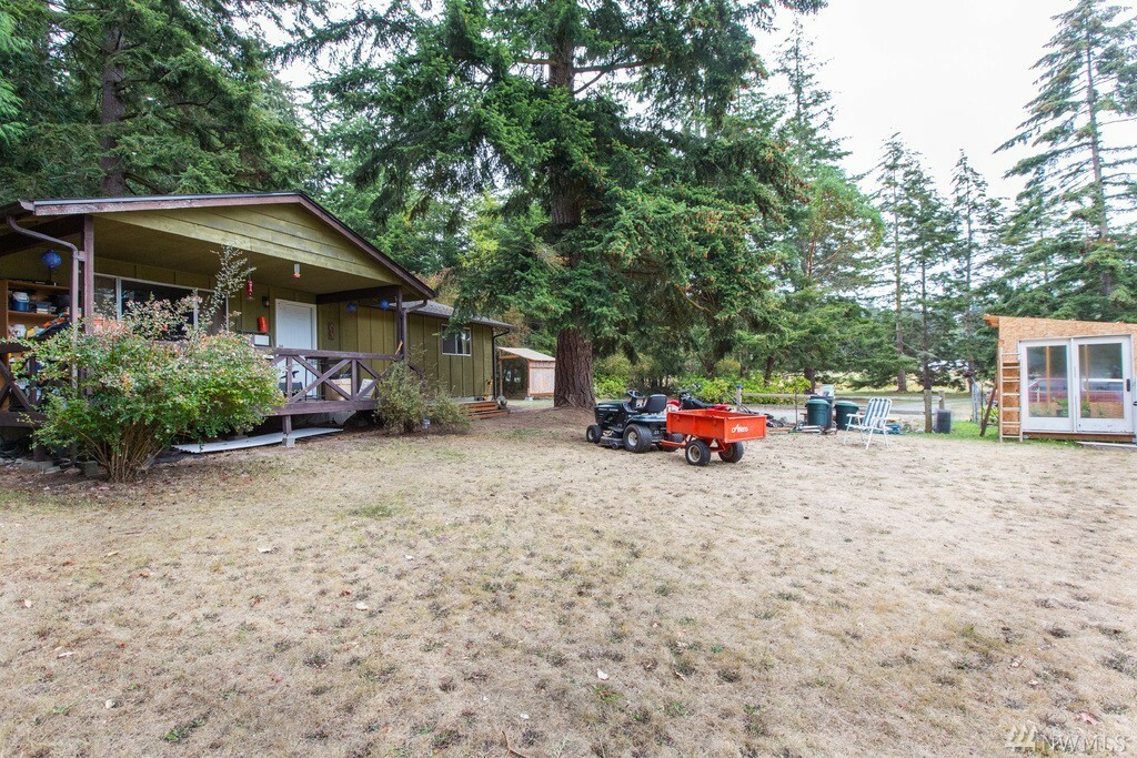 Property Photo:  4953 Puget Sound Lane  WA 98277 