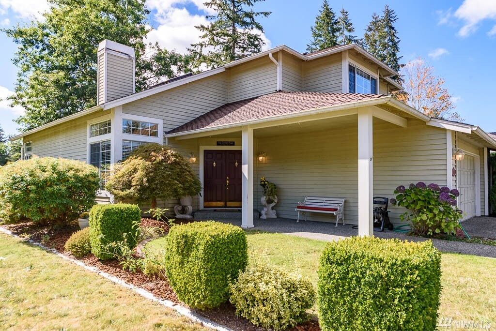 Property Photo:  24307 SE 40th Place  WA 98029 