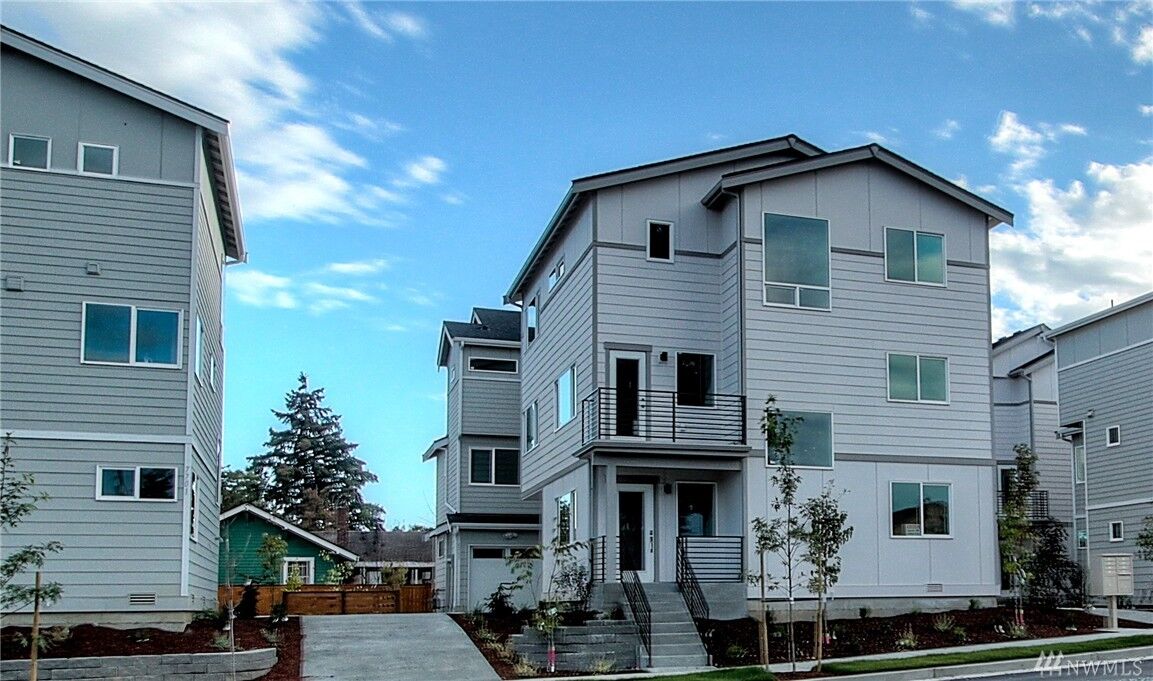 Property Photo:  4257 S Holden Street  WA 98118 