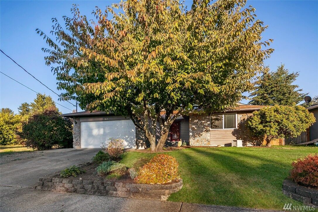 Property Photo:  9315 E B St  WA 98445 