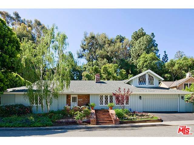 Property Photo: 12626 Homewood Way CA 90049