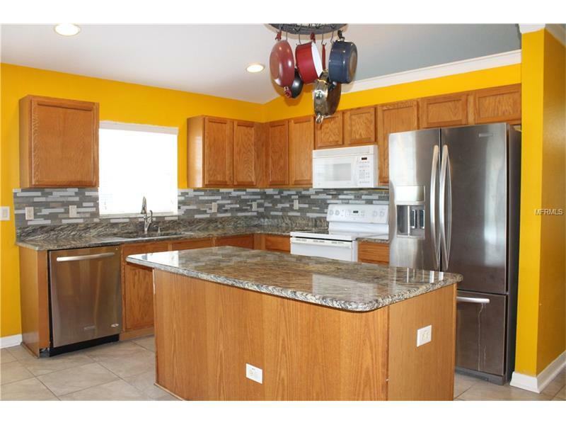 Property Photo: 2324 Roanoke Springs Drive FL 33570