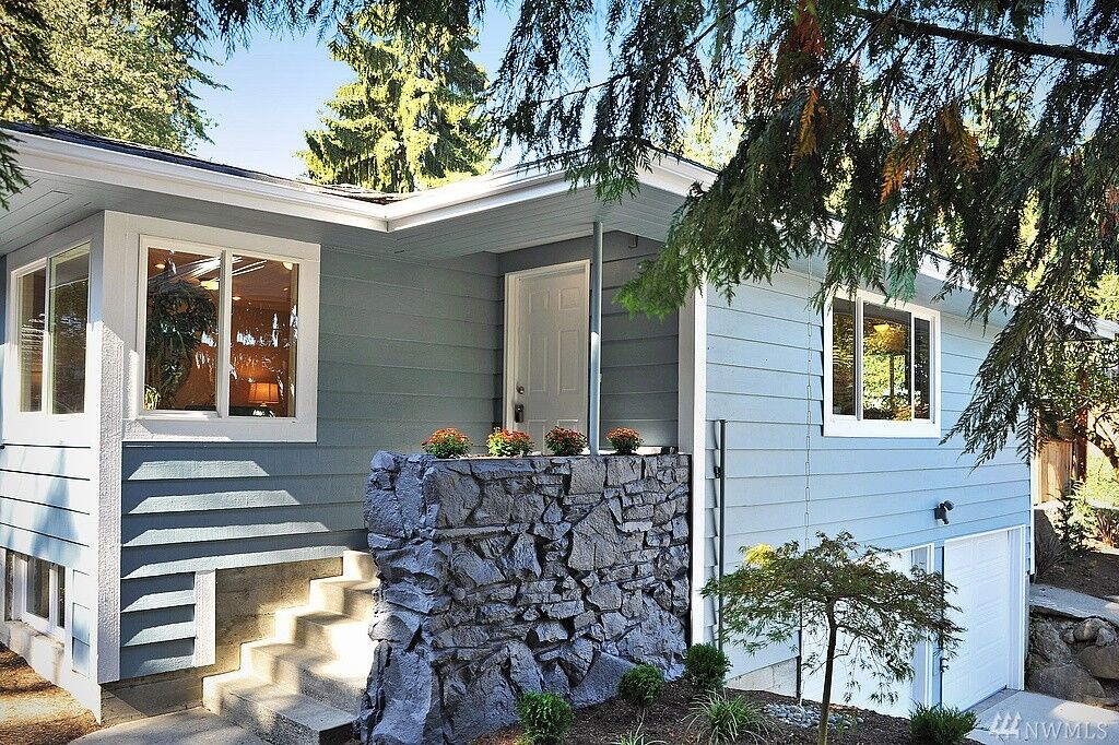 Property Photo: 9541 9th Ave NW WA 98117