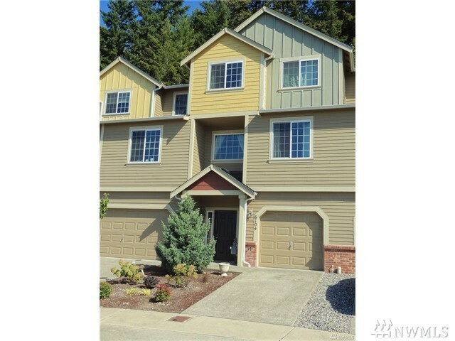 Property Photo: 6104 Alexander Place SE WA 98092