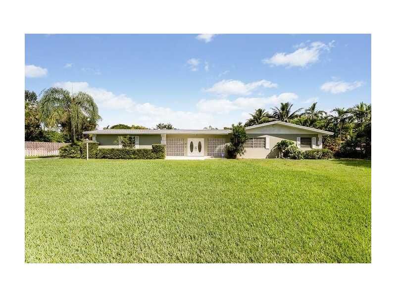 Property Photo: 7945 SW 154th Ter FL 33157