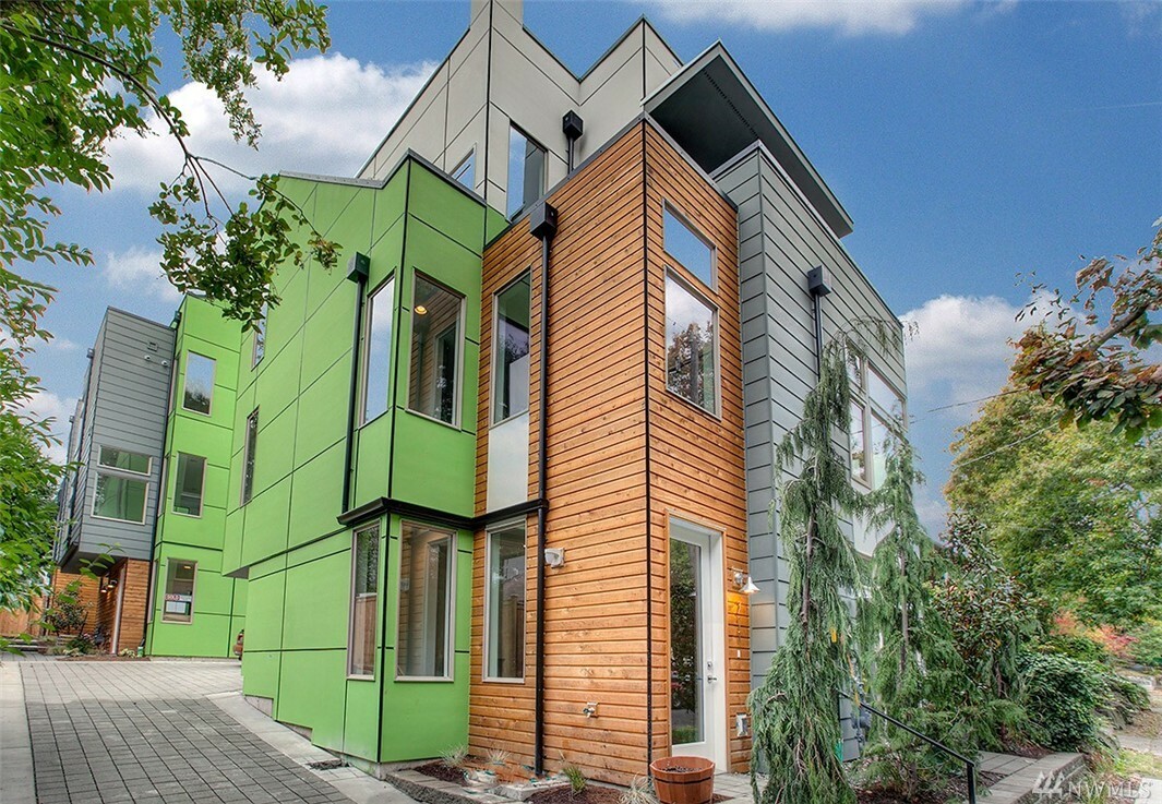 Property Photo: 711 26th Ave S WA 98144