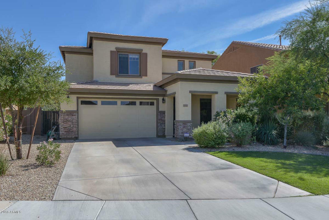 Property Photo: 6777 W Evergreen Terrace AZ 85383