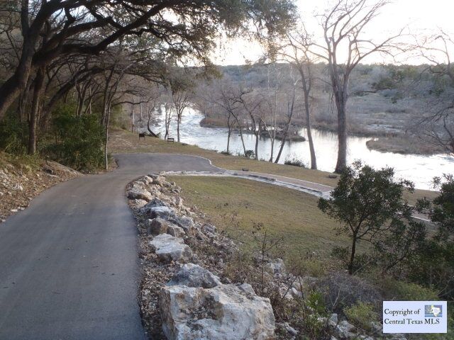 Property Photo: 310 Entre Rios Boulevard TX 78132