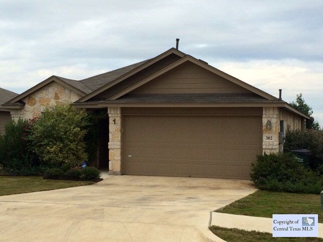 Property Photo: 302 Brazoria Trail TX 78666