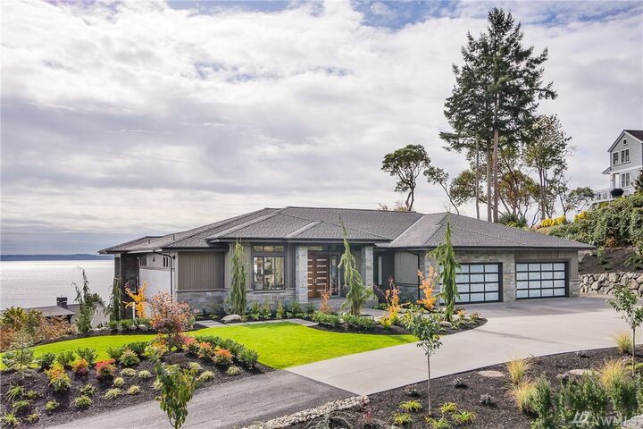 Property Photo: 1620 SW Miller Creek Rd WA 98166