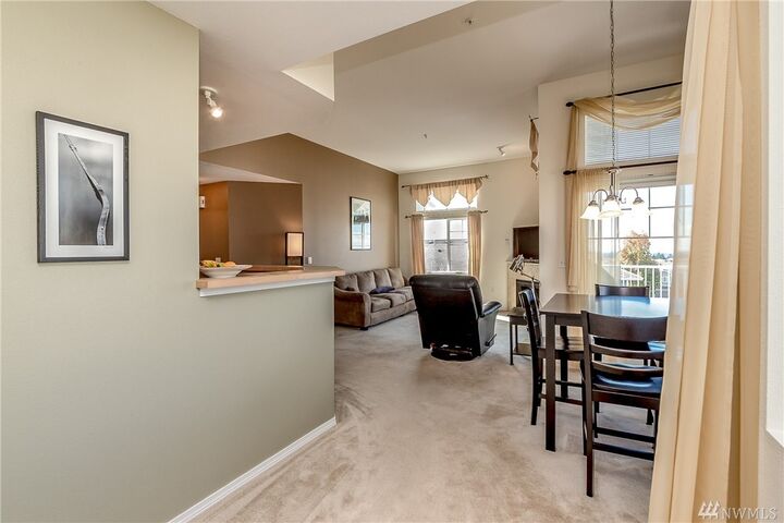 Property Photo: 6533 Isaac Ave SE F WA 98092