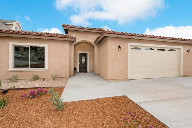 Property Photo:  21646 Appaloosa Court  CA 92587 