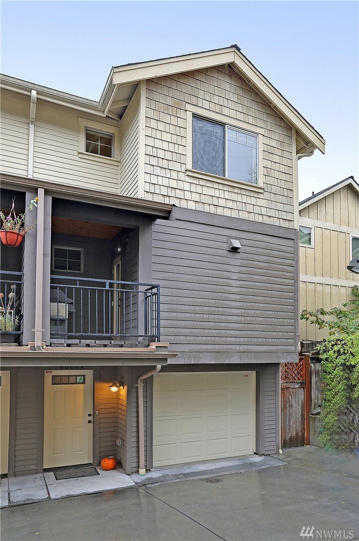 Property Photo:  8627 Delridge Wy SW A  WA 98106 