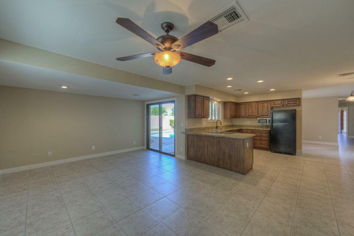 Property Photo: 5150 E Poinsettia Drive AZ 85254