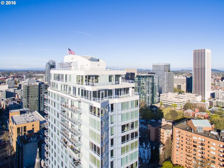 1500 SW 11th Ave 1007  Portland OR 97201 photo