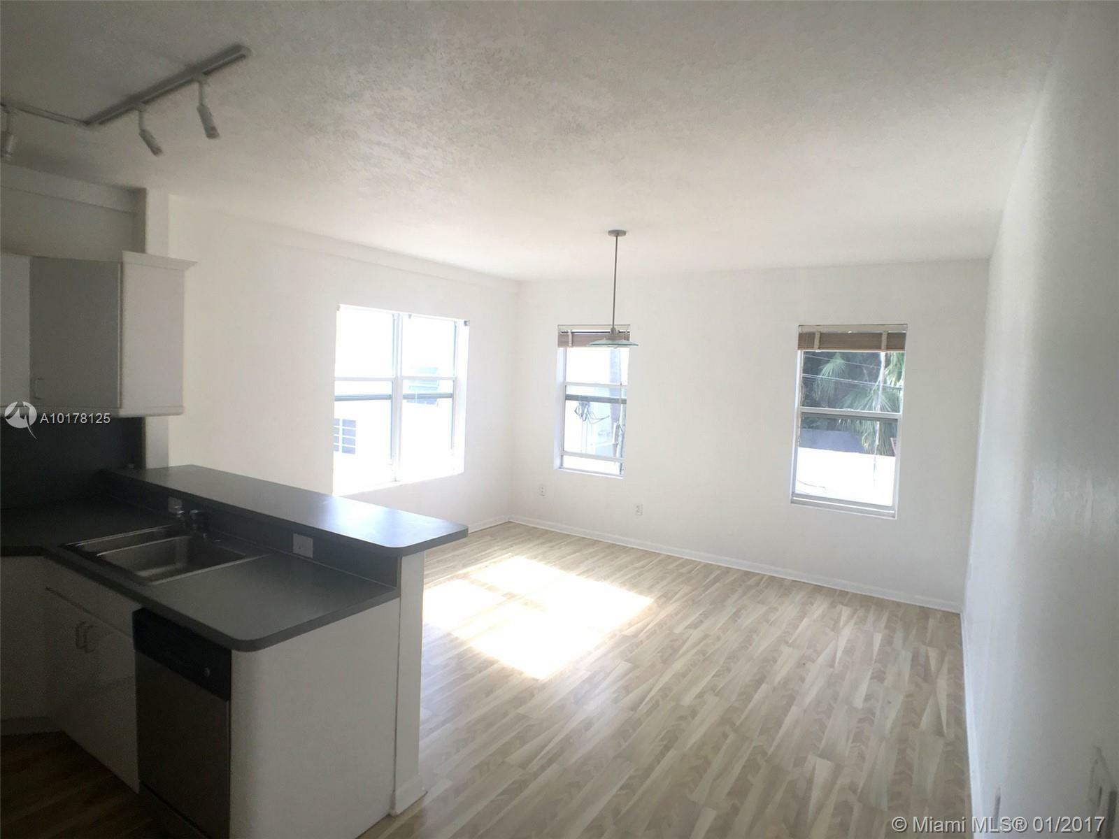 Property Photo:  1218 Drexel Ave 208  FL 33139 