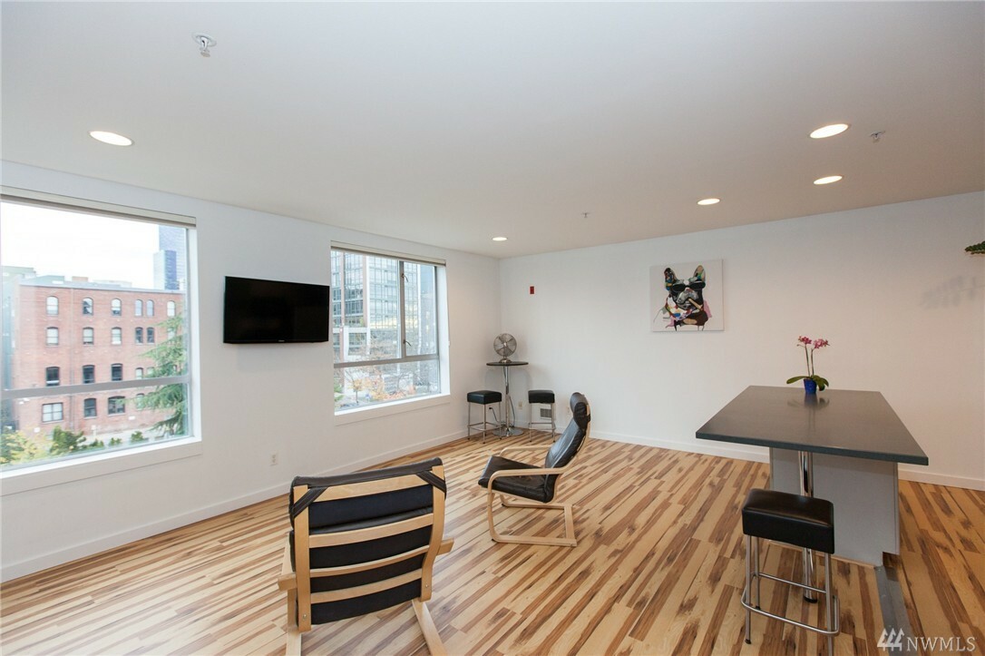 Property Photo:  66 Bell St 61  WA 98121 