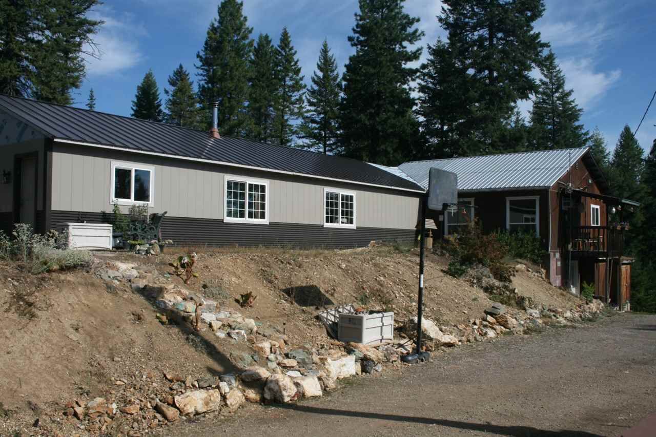 Property Photo:  4241-B Gardenspot Rd  WA 99148 