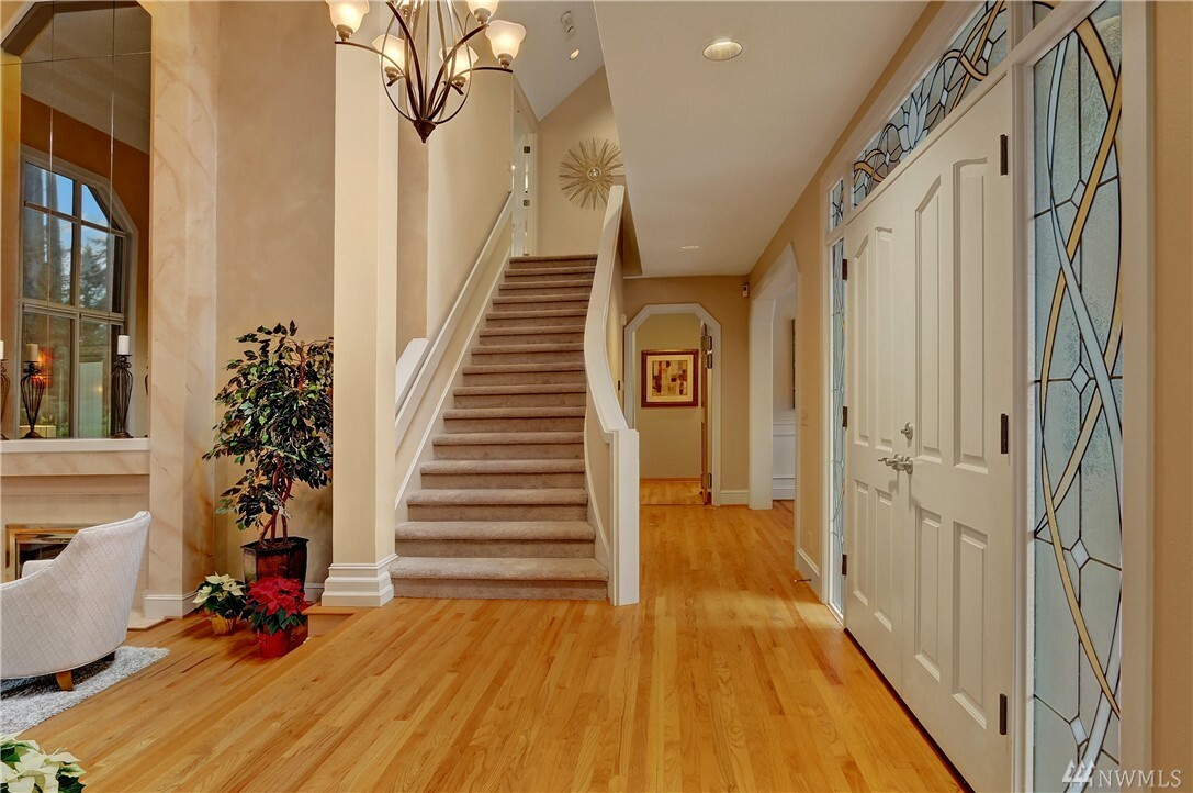 Property Photo: 15707 NE 134th St WA 98052