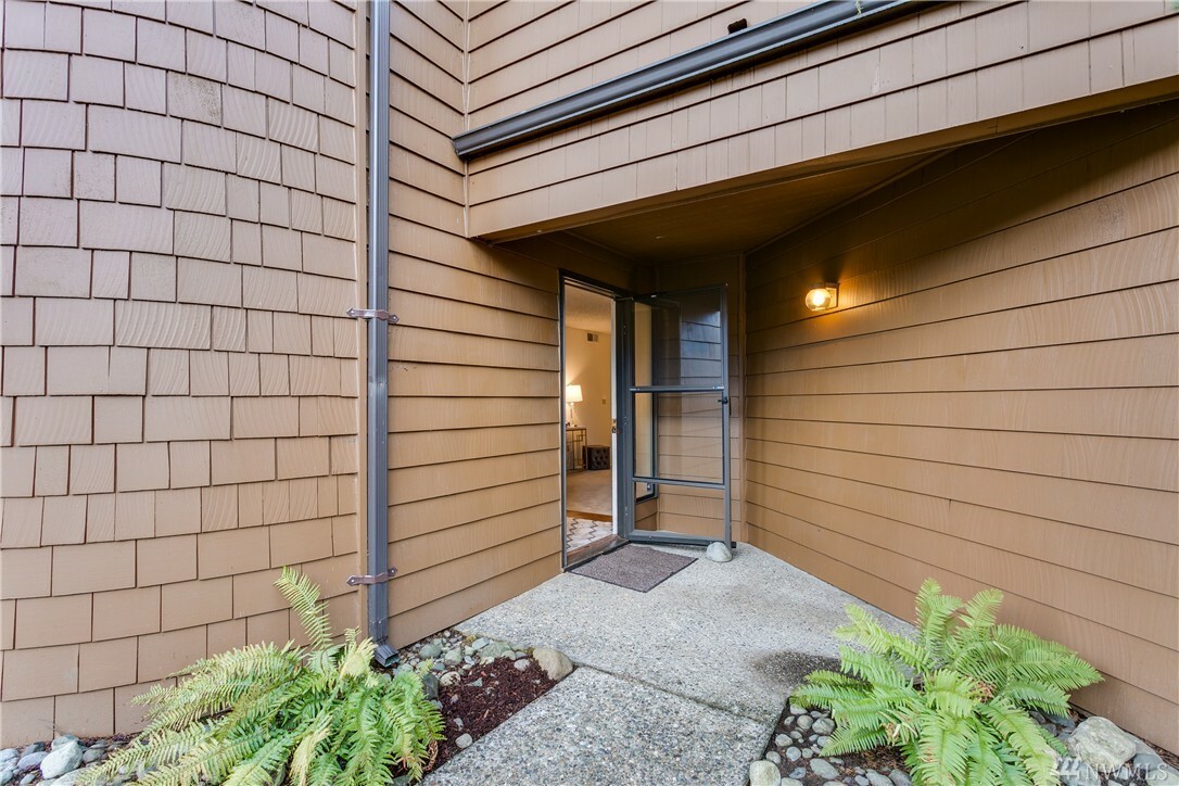 Property Photo:  11414 NE 128th St 78  WA 98034 