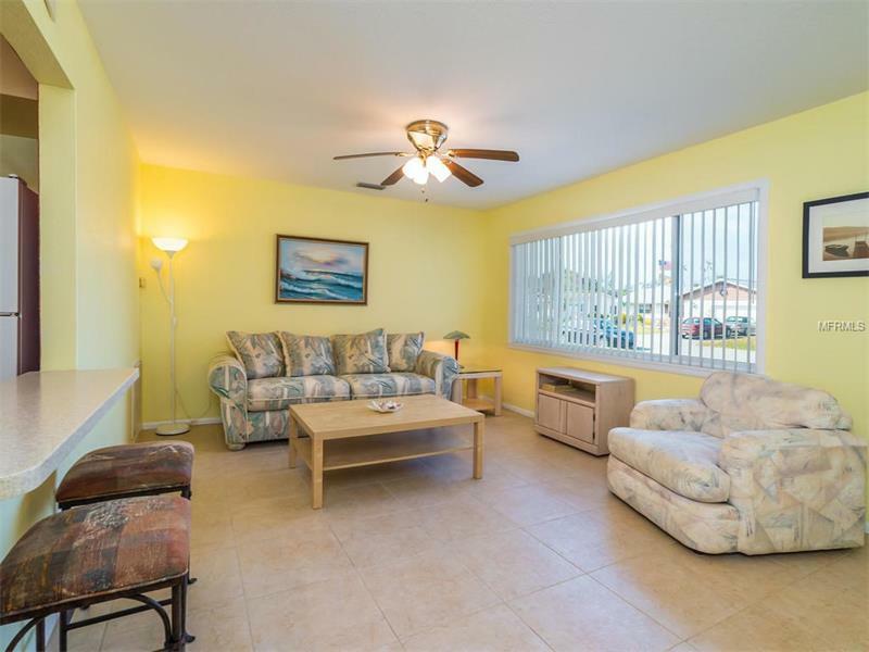 Property Photo:  3307 Oxford Drive W  FL 34205 