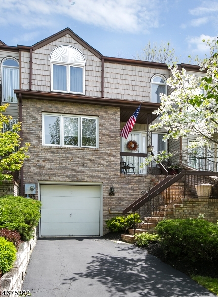 Property Photo:  27 Monett Ct  NJ 07950 
