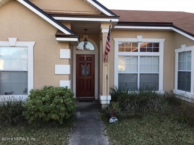 Property Photo: 1632 Hudderfield Circle E FL 32246
