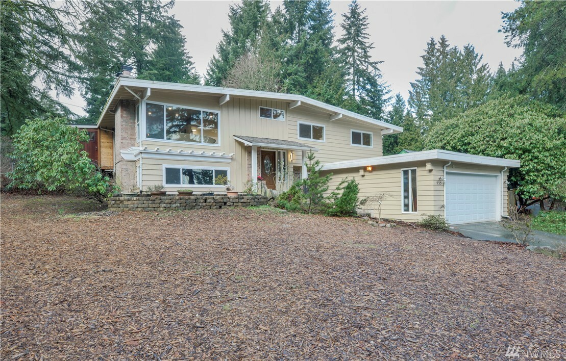 Property Photo:  535 Mount Jupiter Dr SW  WA 98027 