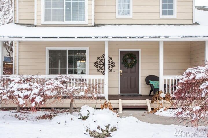 Property Photo:  2413 Plateau Place  WA 98802 