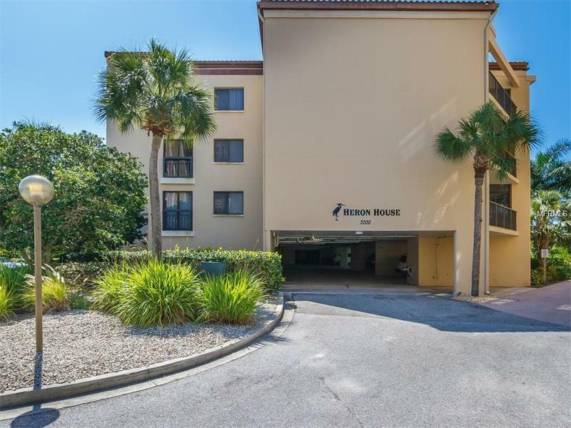 Property Photo:  7201 Jessie Harbor Drive 7201  FL 34229 